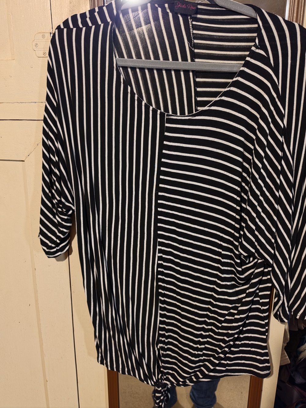 Black & White Striped Women’s Knot-Hem Top